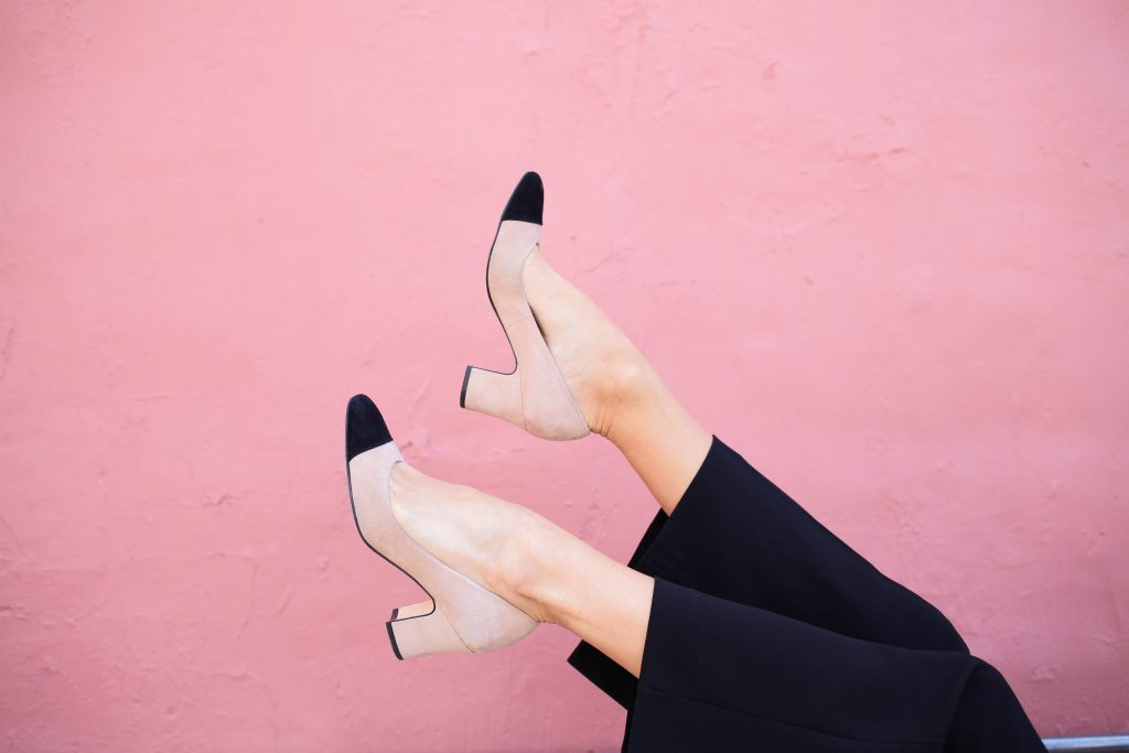 Suede cap toe heels, wide leg crop pants, Harlowe & Graham Cutout top, Chicago Fashion Blogger