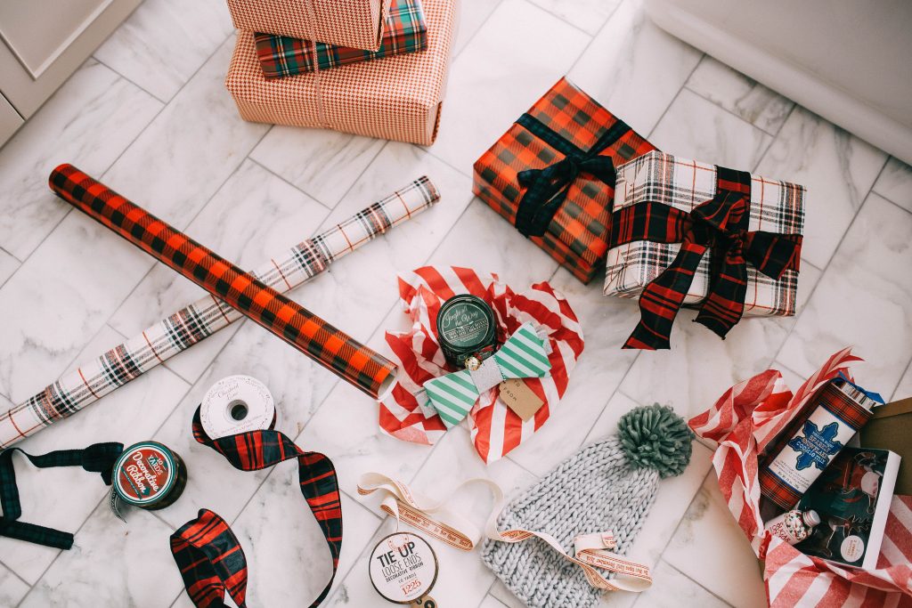 Gift wrapping ideas with Marshalls and last minute gift ideas