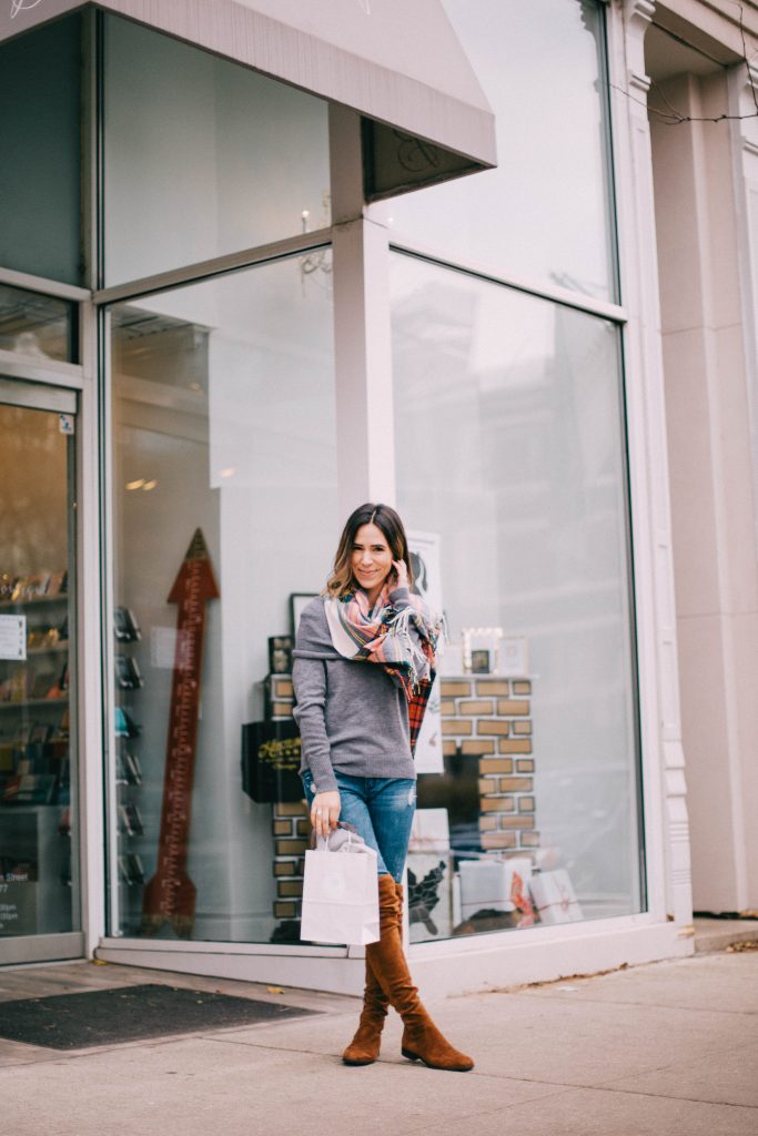 Chicago Fashion Blogger and Smitten Boutique