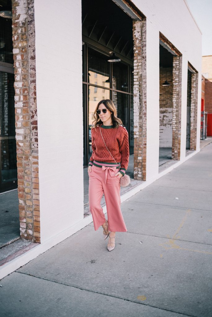 Blogger Mary Krosnjar styling Lace Storets Sweater 