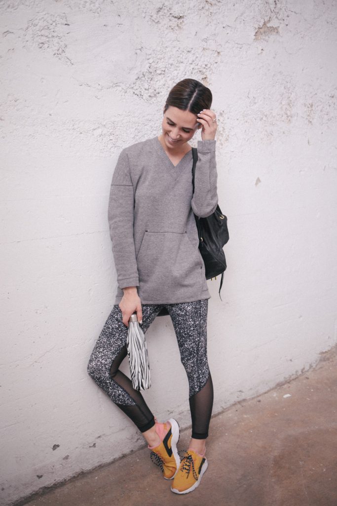 Blogger Mary Krosnjar wearing Grey Nike Pullover and Lululemon pants
