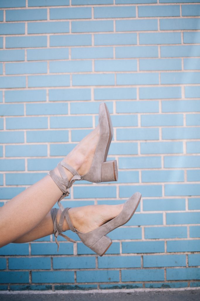 Blogger Mary Krosnjar wearing Charle David grey suede block heels