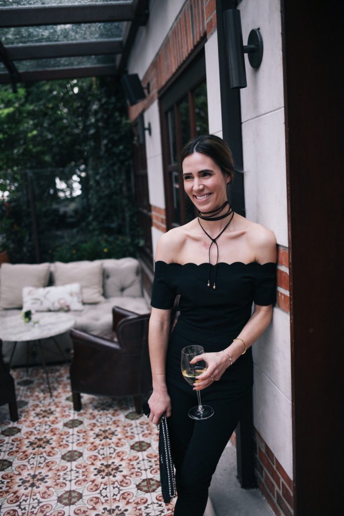 Blogger Mary Krosnjar wearing Bauble Bar Choker and Date Night Fashion Ideas