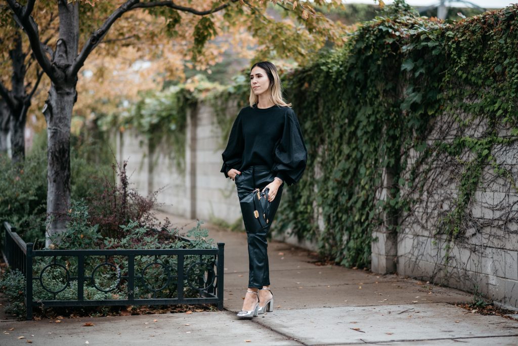 Blogger Mary Krosnjar wearing HM Knit Sweater and Faux Leather pants