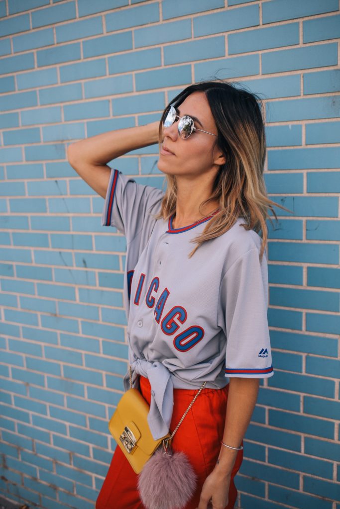 Blogger Mary Krosnjar wearing Chicago Cubs Jersey