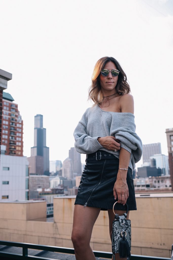 Blogger Mary Krosnjar wearing Free People off-the-shoulder knit and Ray-Ban round mirrored sunglasses