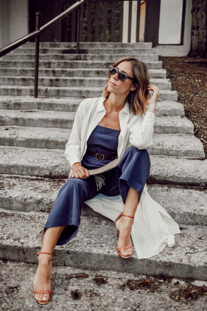 Blogger Mary Krosnjar wearing Long Sleeve Button-Up Tunic and Nude Sandals