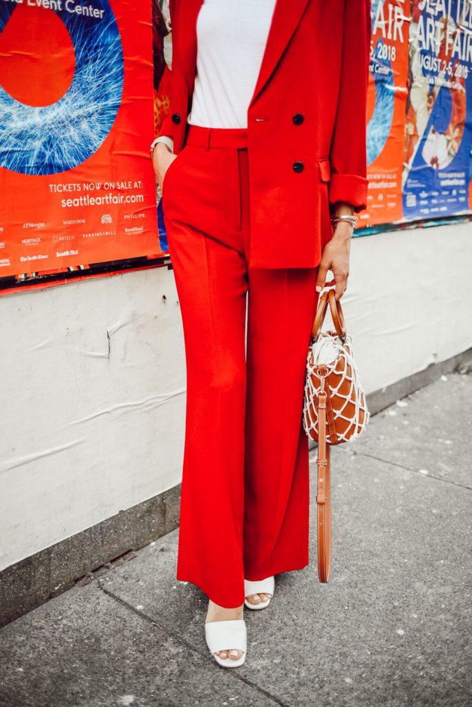 Blogger Mary Krosnjar Topshop Slouch Suit Trousers