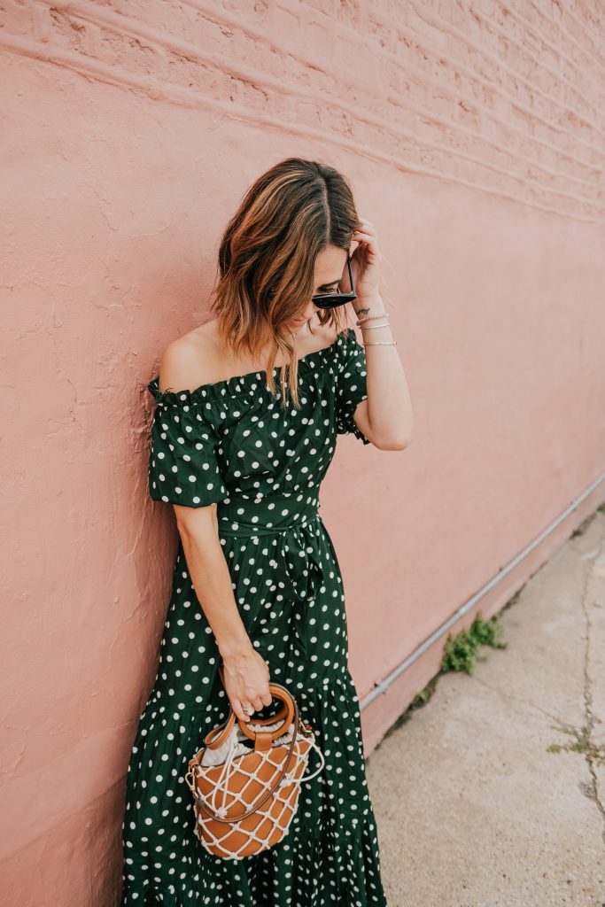 Blogger Mary Krosnjar wearing Polka Dot Fall Maxi Dress and Mango Net Bag