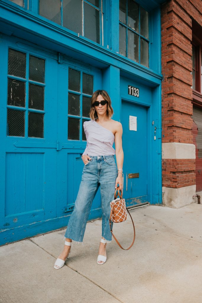 Blogger Mary Krosnjar wearing Who What Wear One Shoulder Top and Mango Net Bag