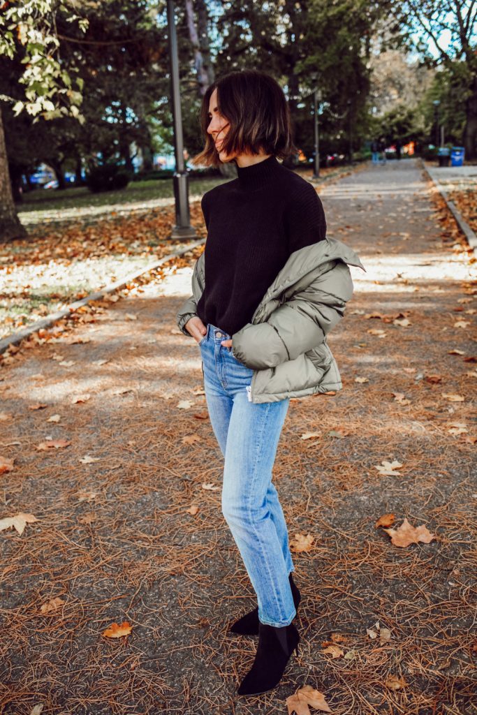 Seattle Blogger wearing The Staple High Rise Jeans and Mock Neck Ribbed Sweater