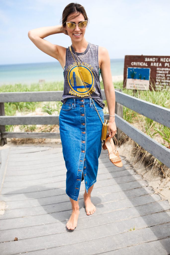 Golden State Warriors Muscle Tee, game day fashion, Sports and fashion blog, madewell midi denim skirt