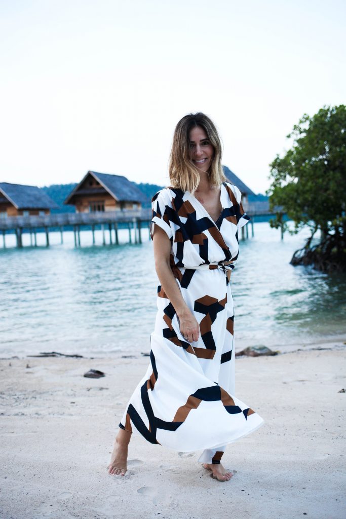 Best summer maxi dress, Shein Multicolor split maxi dress, Telunas Private Island, Travel Fashion
