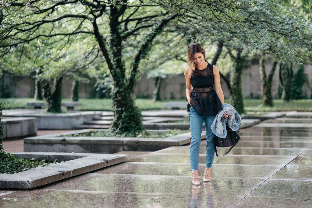 Black Sleeveless Eyelet Peplum Blouse, Raw Hem Straight Leg Jeans, Valentino Rockstud Pumps, Chicago Fashion Blogger