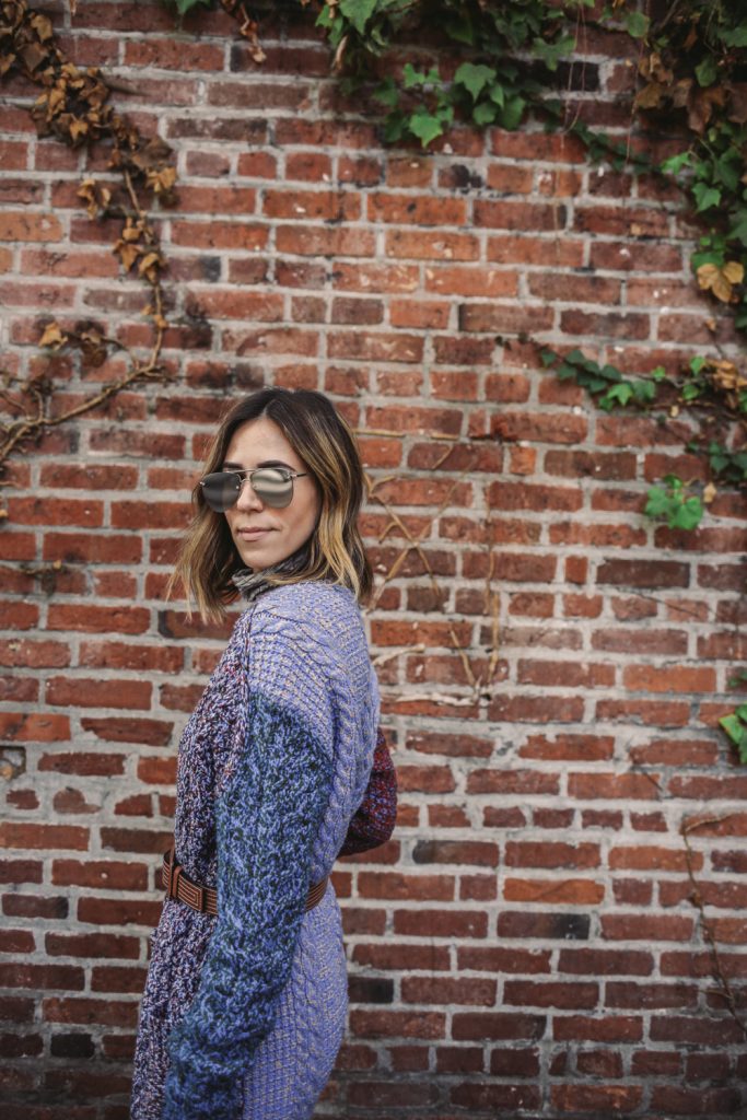 Blogger Mary Krosnjar wearing Jil Sander Navy Multi Oversized Cardigan and Quay Mirrored Sunglasses