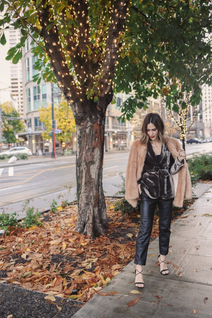 Blogger Sportsanista wearing Ann Taylor Belted Blazer and Steve Madden Black Heeled Sandals