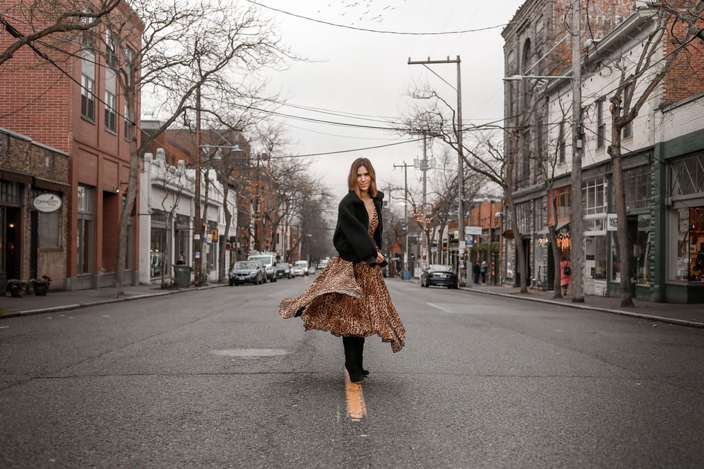 Blogger Mary Krosnjar wearing H&M Pleated Leopard Dress and Who What Wear Womens Teddy Jacket