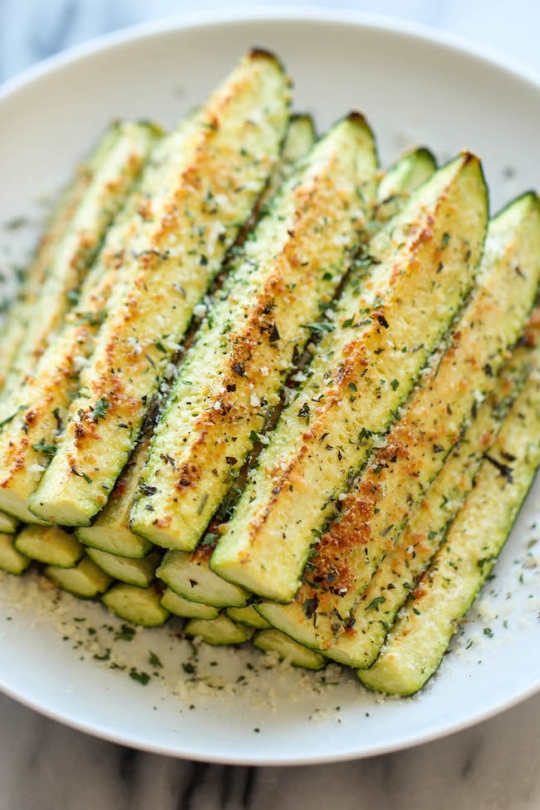 BAKED PARMESAN ZUCCHINI FRIES