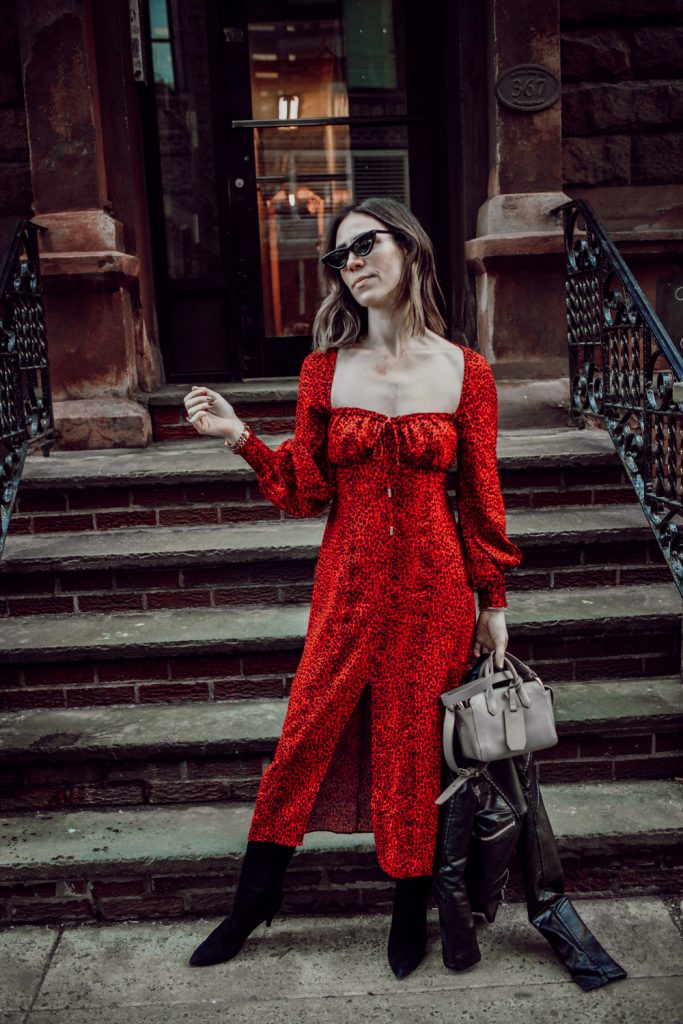 Seattle Fashion Blogger Sportsanista wearing AFRM Midi Dress and J.Crew Mini Harper Tote