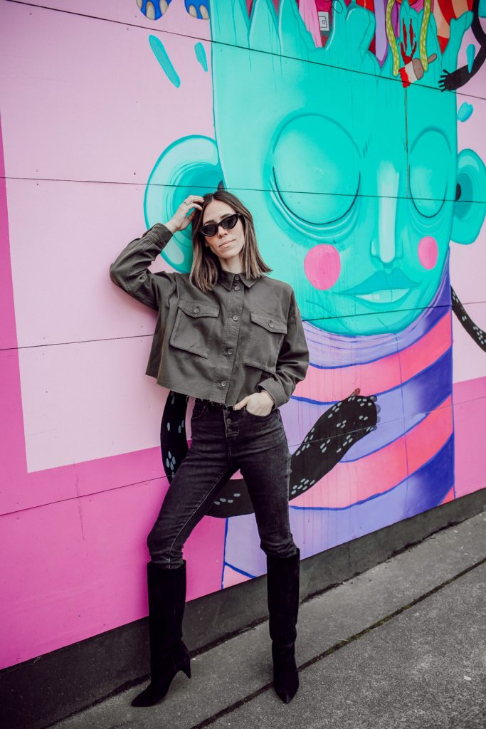 Seattle Fashion Blogger Mary Krosnjar wearing Topshop Sonny Raw Hem Crop Jacket and Everlane Authentic Stretch High-Rise Skinny Button Fly
