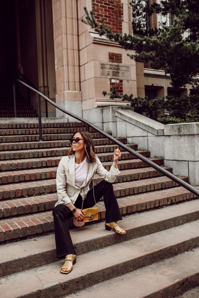 Seattle Fashion Blogger wearing Linen Blazer, Mini Flare High Jeans and Urban Outfitters Slingback Sandal