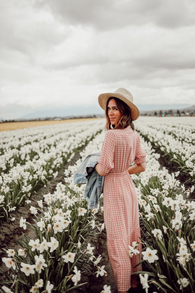 Seattle Fashion Blogger Sportsanista wearing Faithfull The Brand Maple Midi Dress and Sole Society Straw Hat