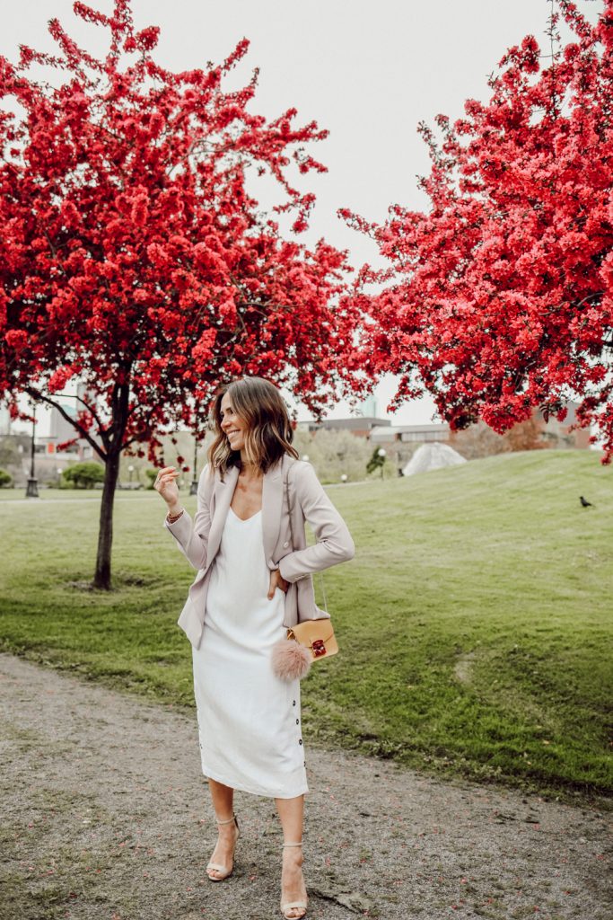 Seattle Fashion Blogger Sportsanista wearing Everlane The Japanese GoWeave Long Slip Dress and Lilac Blazer