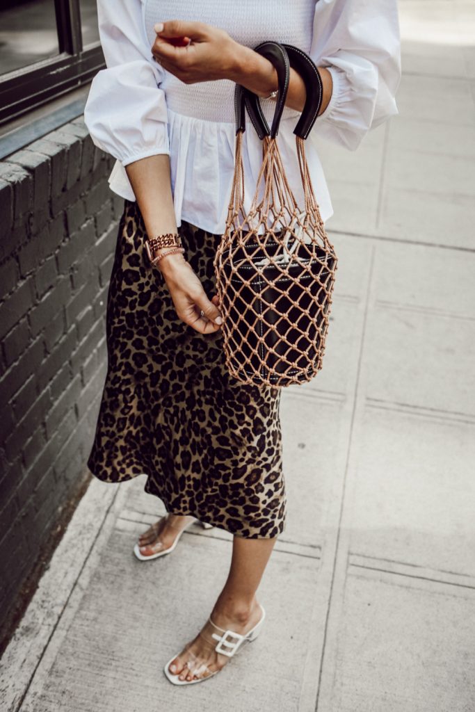 Seattle Fashion Blogger Sportsanista wearing Leopard Satin Skirt and Nets Bucket Handbags Straw Tote Bag 