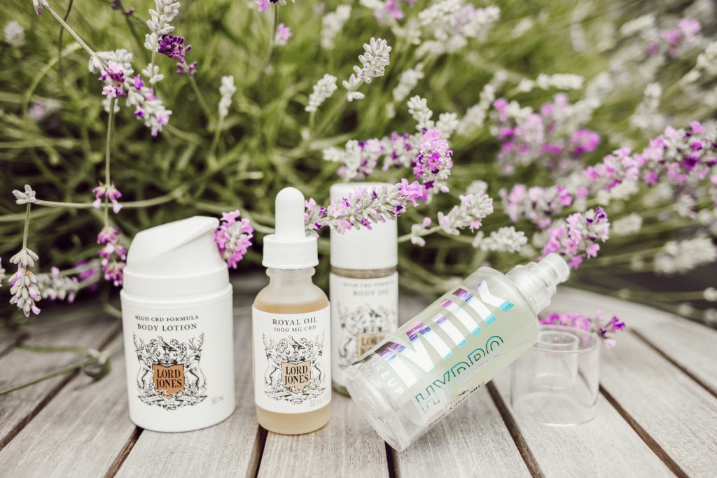 Seattle Fashion Blogger Sportsanista sharing favorite products from the CBD Movement