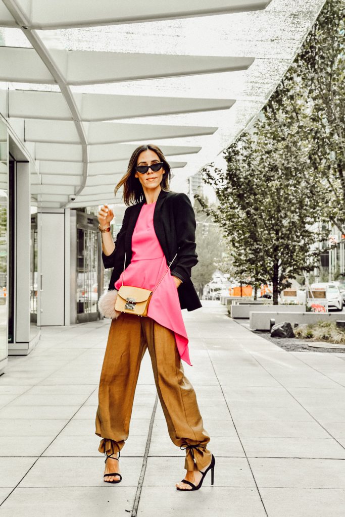 Seattle Blogger Sportsanista wearing Vince Camuto Asymmetric Top and Topshop Wide Leg Trousers 