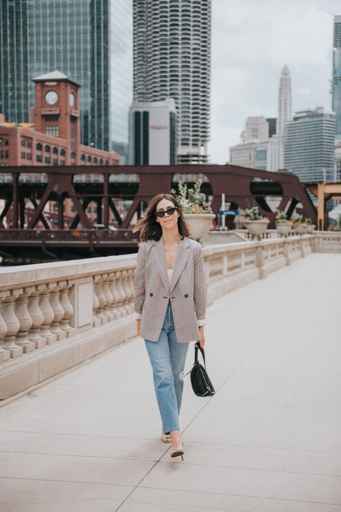 Seattle Blogger Sportsanista wearing the perfect fall plaid blazer and high waisted denim for fall look 