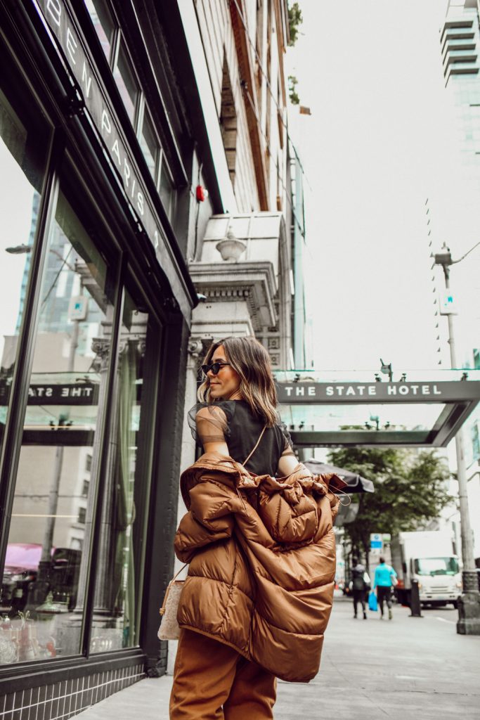 Seattle Fashion Blogger Sportsanista sharing how to style a puffer coat for fall 