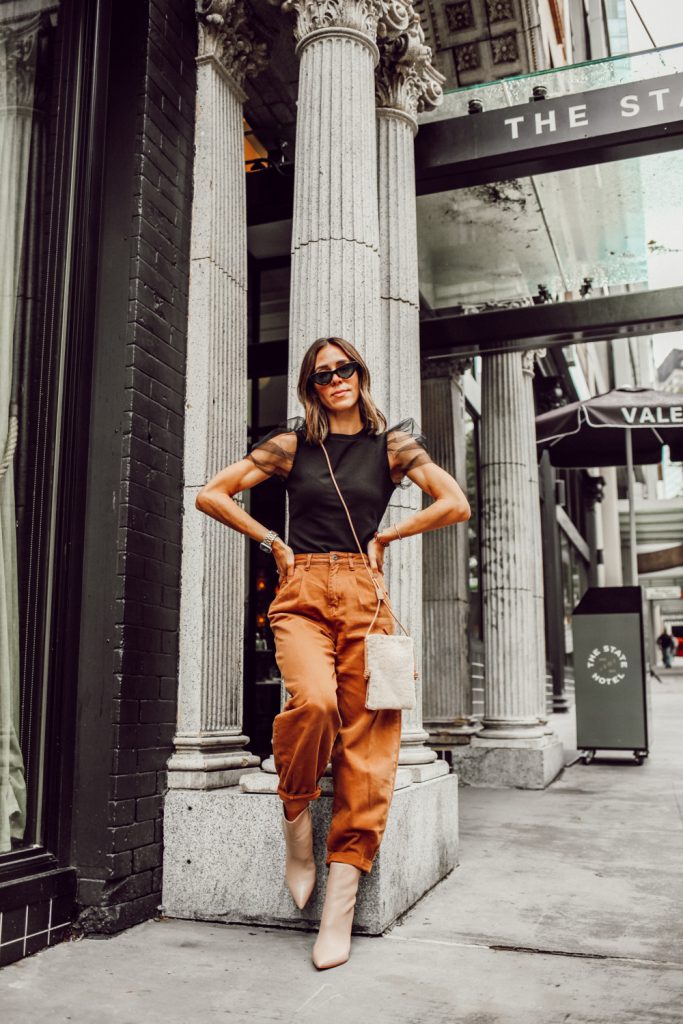 Seattle Fashion Blogger wearing Organza Sleeve Tee and Zara Baggy Jeans for Fall Casual Look